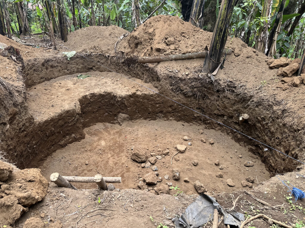 Digging the pit Digging the pit for a household biogas digester in Machame village
